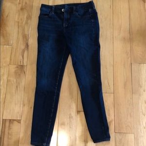 Women’s size 4 American Eagle Jeans